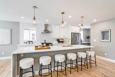 2323 N Niagara Street, Denver, CO 80207 - Photo 9