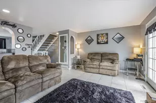 13937 E Bails Pl, Aurora, CO 80012 - Photo 3