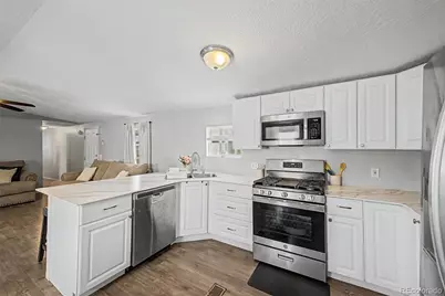 4210 E 100th Avenue, Thornton, CO 80229 - Photo 7