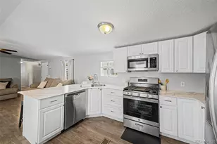 4210 E 100th Ave, Thornton, CO 80229 - Photo 7