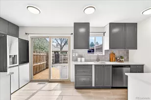 4419 W Ponds Cir, Littleton, CO 80123 - Photo 11