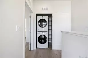 4055 W Conejos Pl, Denver, CO 80204 - Photo 29
