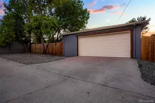 3046 St Paul St, Denver, CO 80205 - Photo 37