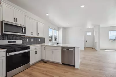 723 N Tempe Street, Aurora, CO 80018 - Photo 11