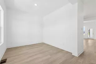 21065 E 61st Dr, Aurora, CO 80019 - Photo 7