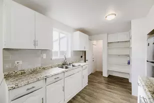 2551 W Arkansas Ave, Denver, CO 80219 - Photo 23