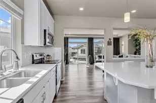 21895 E 44th Pl, Aurora, CO 80019 - Photo 7