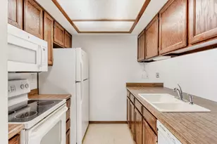 3818 S Evanston St, Aurora, CO 80014 - Photo 23