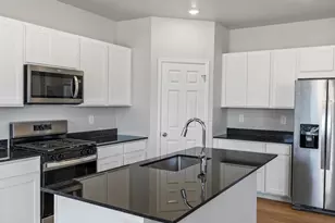 521 97th Ave, Greeley, CO 80634 - Photo 7