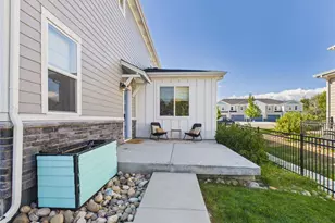 619 Stonebridge Dr, Longmont, CO 80503 - Photo 3
