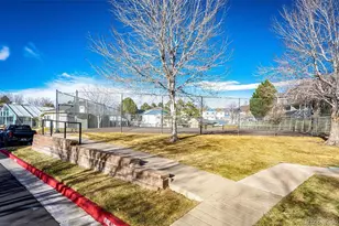 1372 S Cathay Ct, Aurora, CO 80017 - Photo 31