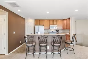 11922 Oak Hill Way, Commerce City, CO 80640 - Photo 9