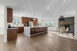 5366 W Portland Dr, Littleton, CO 80128 - Photo 9