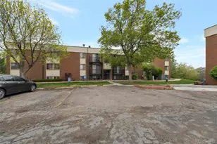 5995 W Hampden Ave, Denver, CO 80227 - Photo 17