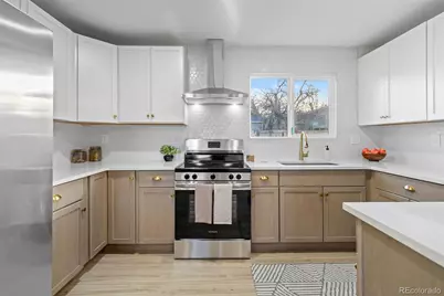 1558 S Laredo Court, Aurora, CO 80017 - Photo 5