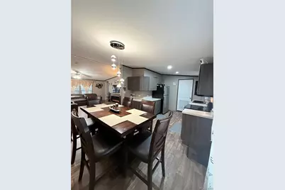 1790 Eisenhower Way, Aurora, CO 80011 - Photo 5