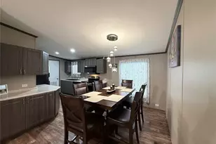 1790 Eisenhower Way, Aurora, CO 80011 - Photo 3