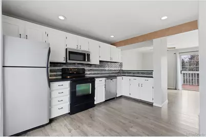 2054 Sunridge Circle, Broomfield, CO 80020 - Photo 7