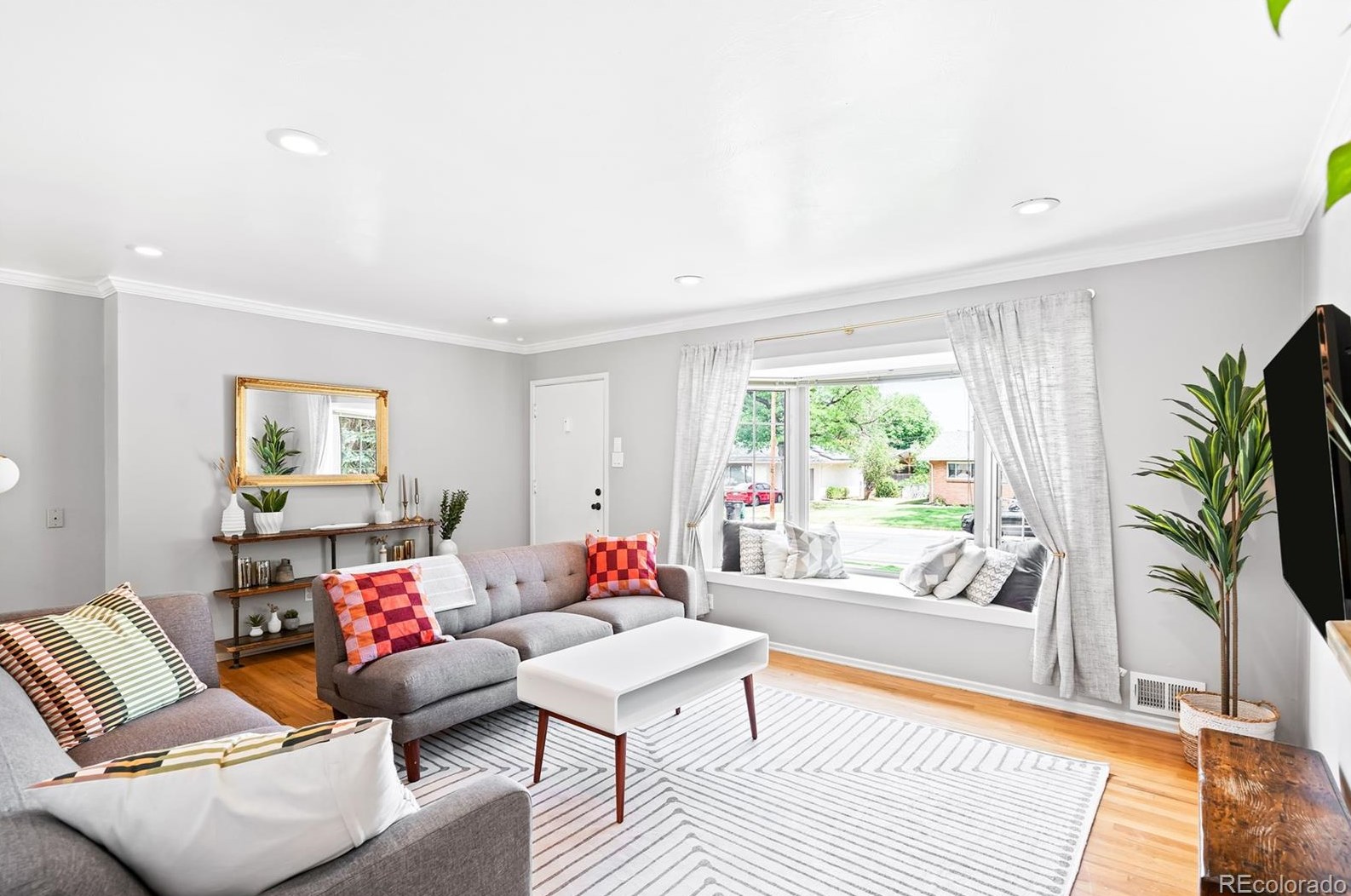 45 Estes St, Denver CO  80226-1253 exterior
