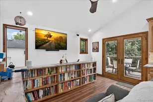 2006 Arapahoe St, Golden, CO 80401 - Photo 23