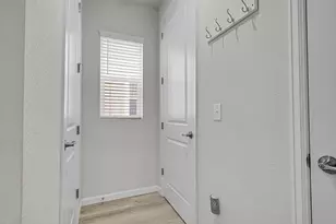 24831 E 33rd Dr, Aurora, CO 80019 - Photo 19