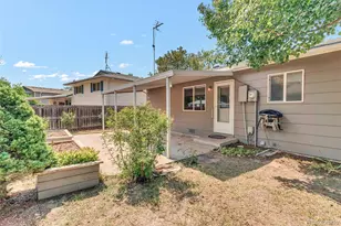 11609 E Walsh Pl, Aurora, CO 80012 - Photo 27