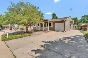 11609 E Walsh Pl, Aurora, CO 80012 - Photo 3