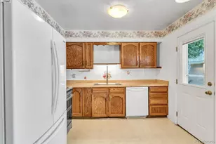 11609 E Walsh Pl, Aurora, CO 80012 - Photo 9