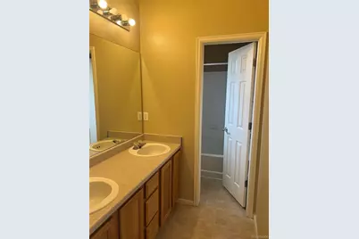 220 Granby Way #A, Aurora, CO 80011 - Photo 11