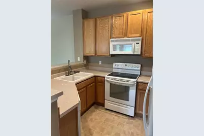 220 Granby Way #A, Aurora, CO 80011 - Photo 5