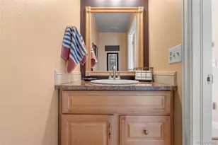 17467 E Rice Cir, Aurora, CO 80015 - Photo 7