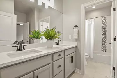 27500 E Lakeview Drive, Aurora, CO 80016 - Photo 31