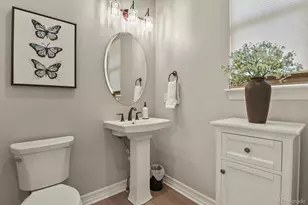 27500 E Lakeview Dr, Aurora, CO 80016 - Photo 23