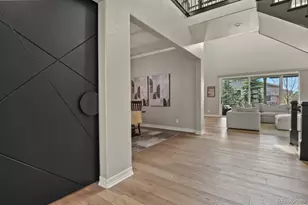 27500 E Lakeview Dr, Aurora, CO 80016 - Photo 9