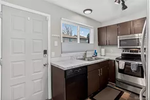 889 Summer Dr, Highlands Ranch, CO 80126 - Photo 5