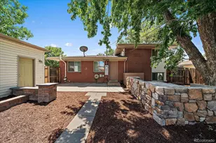 12303 E Park Ln Dr, Aurora, CO 80011 - Photo 21