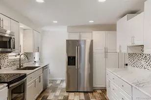 689 Jasper St, Aurora, CO 80011 - Photo 3