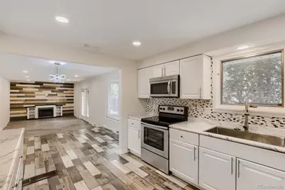 689 Jasper Street, Aurora, CO 80011 - Photo 5