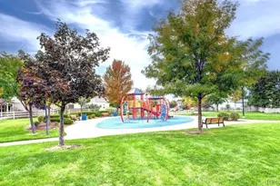 10592 Butte Dr, Longmont, CO 80504 - Photo 29