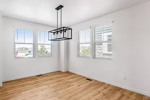 697 N Ukraine St, Aurora, CO 80018 - Photo 9