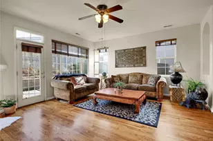 1289 Carlyle Park Cir, Highlands Ranch, CO 80129 - Photo 17