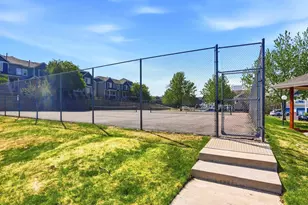 1362 S Cathay Ct, Aurora, CO 80017 - Photo 31