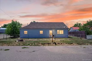 505 2nd Ave, Deer Trail, CO 80105 - Photo 1