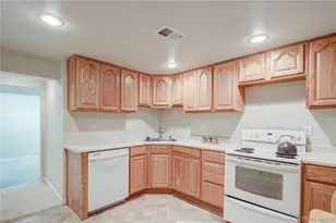 16754 E Kepner Pl, Aurora, CO 80017 - Photo 35