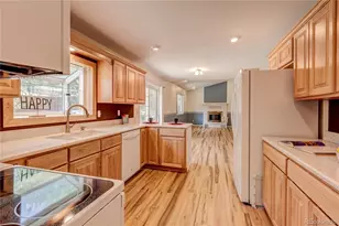 16754 E Kepner Pl, Aurora, CO 80017 - Photo 11