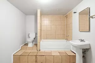 1735 Chester St, Aurora, CO 80010 - Photo 37
