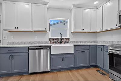 838 S Rifle Court, Aurora, CO 80017 - Photo 9