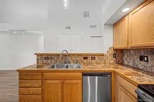 2551 S Bahama Cir, Aurora, CO 80013 - Photo 13