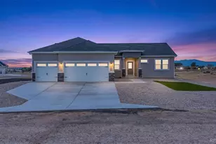 728 E Campbell Ln, Pueblo, CO 81007 - Photo 3