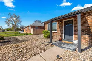 3011 Oneida St, Denver, CO 80207 - Photo 3